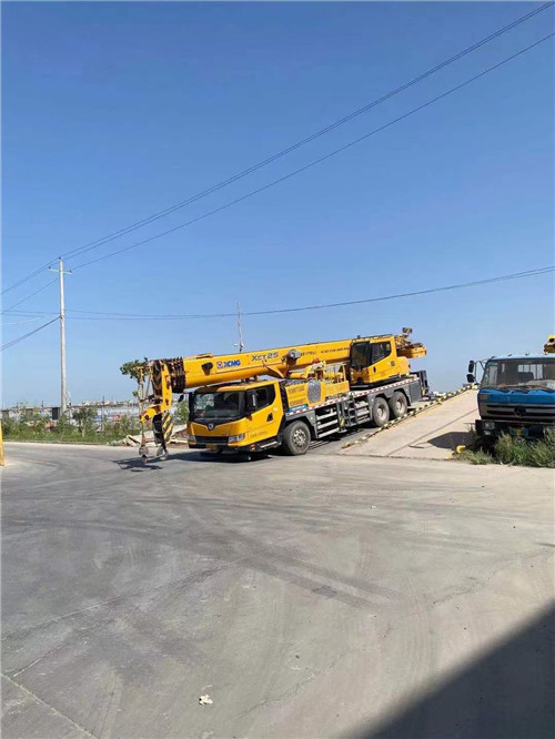 西畴县吊车作业时，可能会产生哪些额外收费项目？